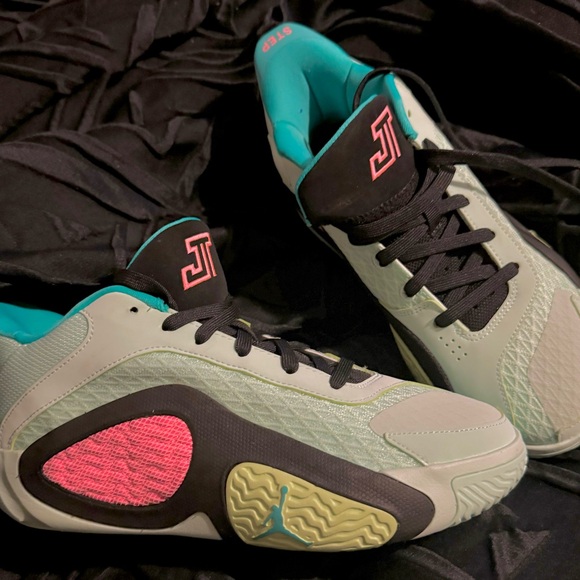 Nike Jordan Tatum 2 “Vortex” - Picture 8 of 13